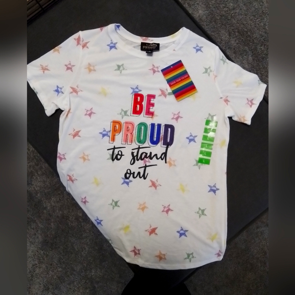 White-rainbow colored T-Shirt "Be Proud to Stand Out"